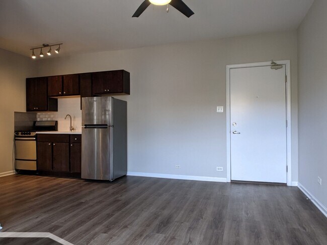Foto del edificio - 1627 N Humboldt Blvd