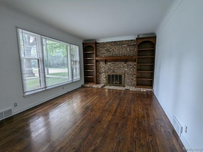 Building Photo - 4418 S Verona Cir