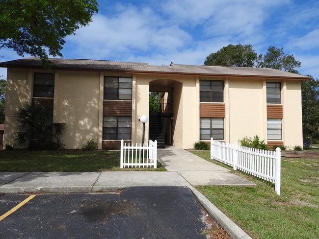 Building Photo - 800 Trotter Rd