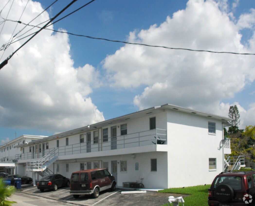 Building Photo - 314 S Luna Ct