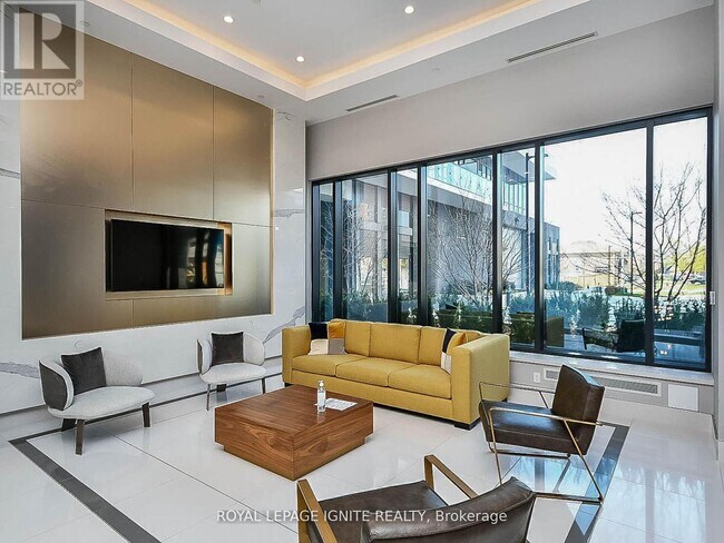 Building Photo - 35 Watergarden Dr