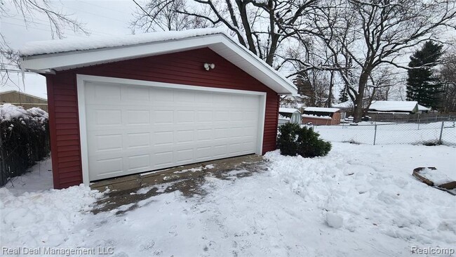 Foto del edificio - 49 E Fairmount Ave