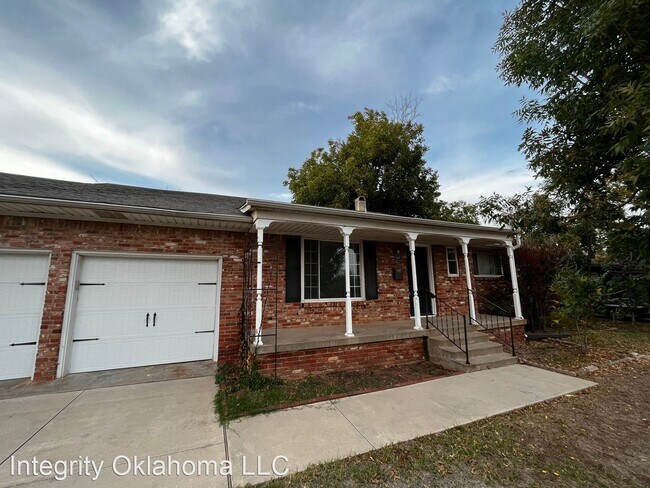Building Photo - 3 br, 2 bath House - 9627 Village Dr.