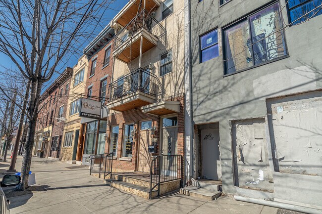 Building Photo - 329 W Girard Ave