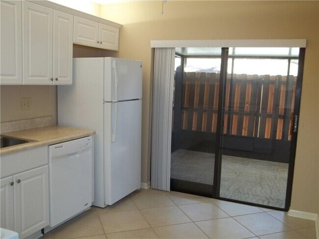Foto del edificio - 8014 SE Villa Cir