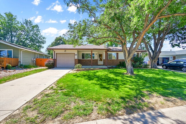 Building Photo - 2742 W 22nd Street Dr