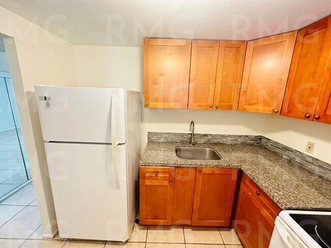 Foto del edificio - 15600 NW 7th Ave