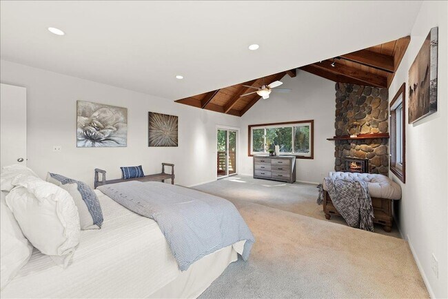 Foto del edificio - 17337 Debbie Rd