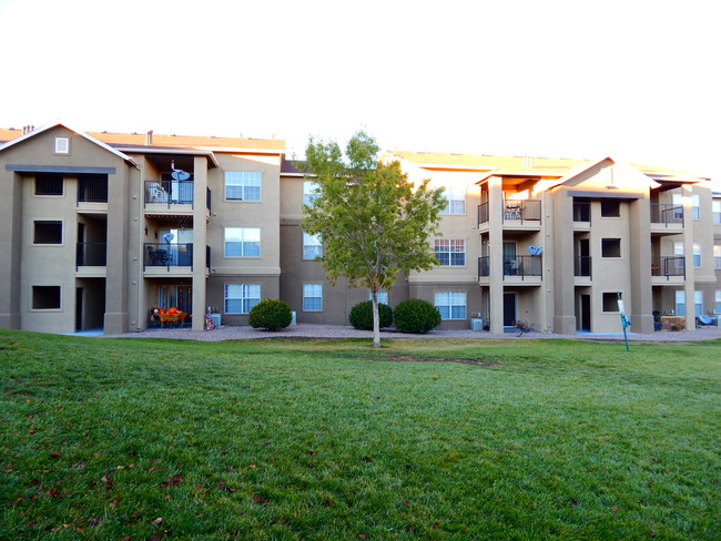 Building Photo - Arrowhead Ridge