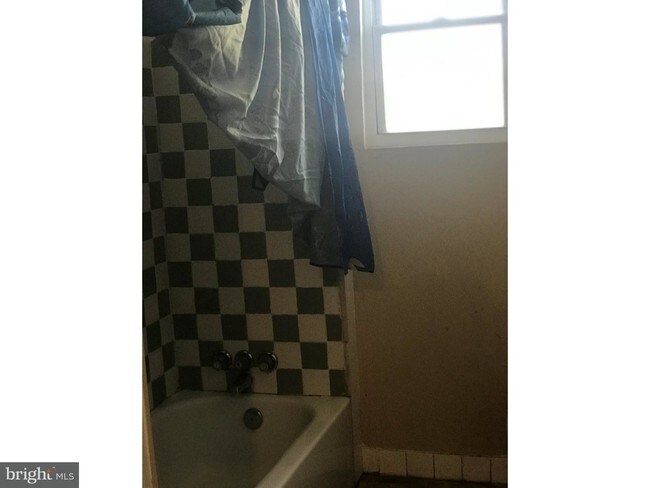 Foto del edificio - 255 E Tusculum St