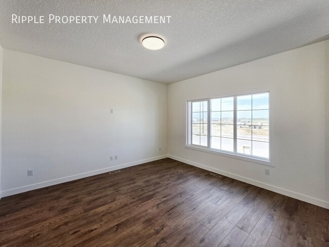 Building Photo - BRAND NEW 3 BEDS, 2.5 BATHS DUPLEX | STUNNING HOME IN HUXLEY