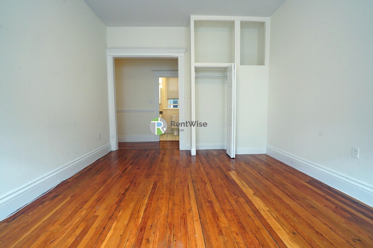1302 Commonwealth Ave Unit 3, Allston, MA 02135 Condo for Rent in