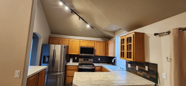 Building Photo - 2806 NE 145th Ave