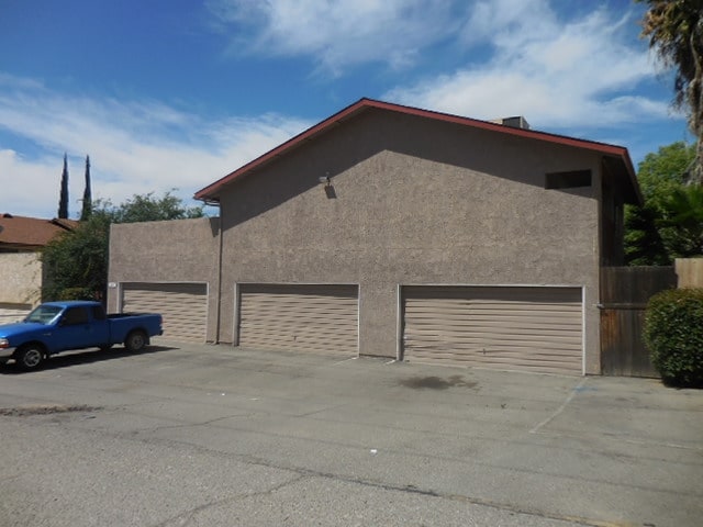 Building Photo - 2921 La Costa St