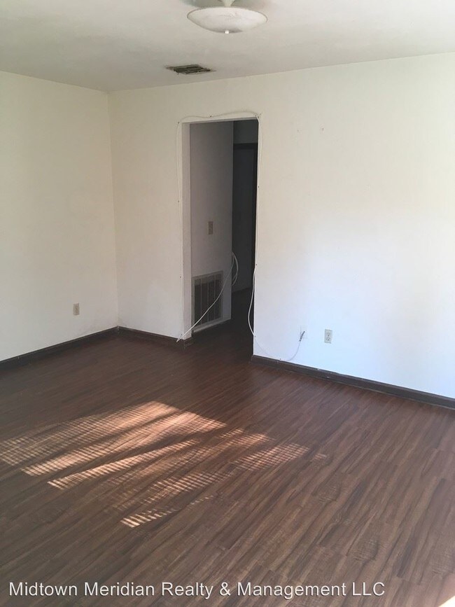 Building Photo - 753 Pointe Ct