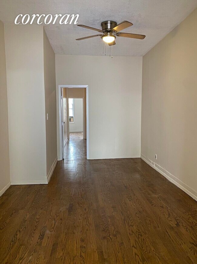 Foto del edificio - 1627 Summerfield St