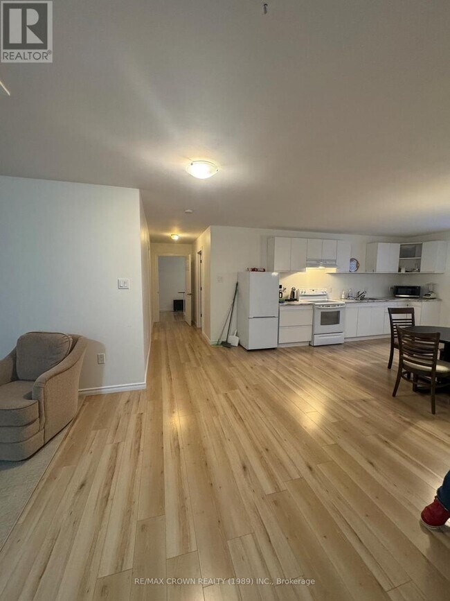 Photo du bâtiment - 652 Scollard St