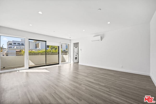 Building Photo - 1264 9th St