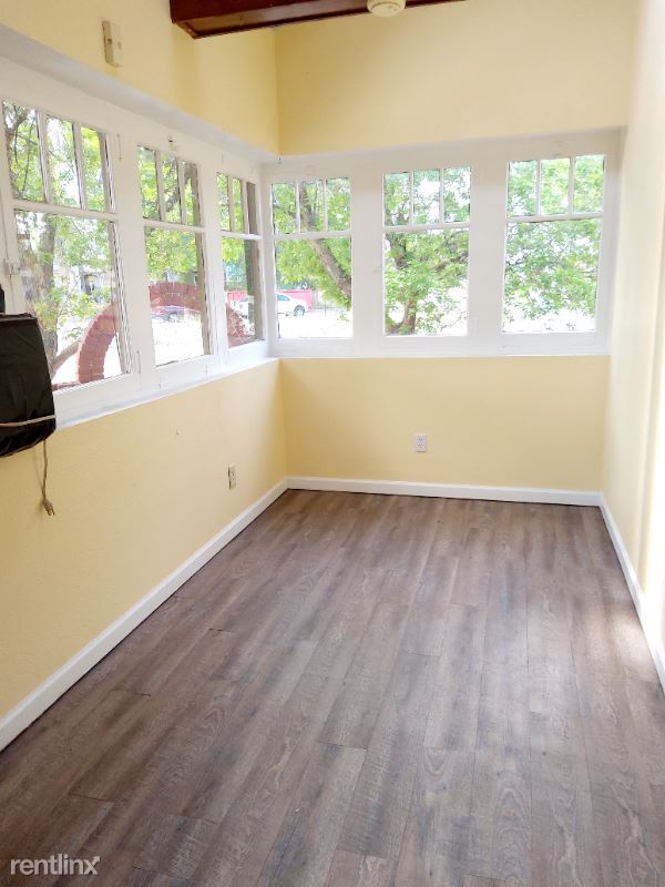 Foto del edificio - 3 br, 1 bath House - 126 W Adams Ave