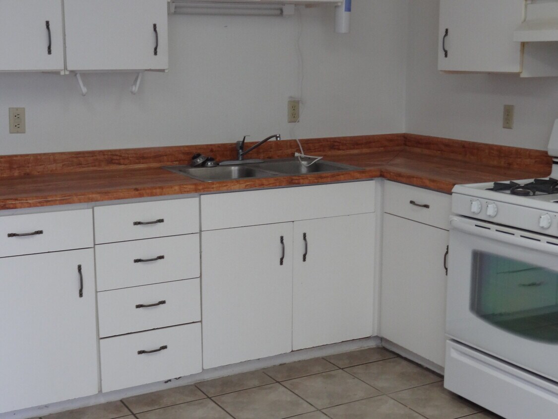 384 S 100 E, Ephraim, UT 84627 Apartments at 384 S 100 E Ephraim, UT