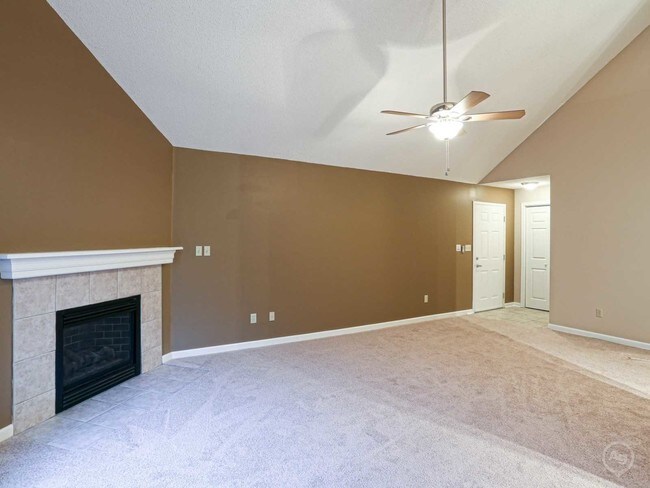 Building Photo - 491 Burroughs Dr
