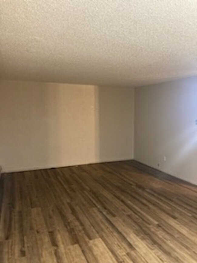 Foto del edificio - 4429 Val Verde Ct