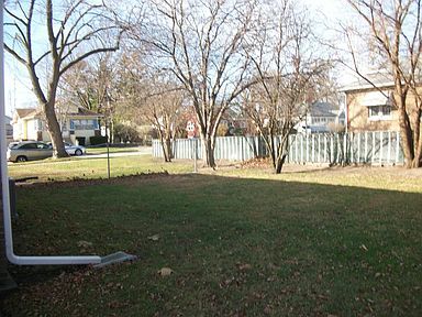 Building Photo - 7139 Marshall Ave