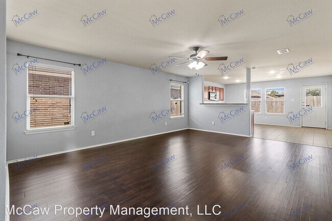 Foto del edificio - 3 br, 2 bath House - 5724 Mountain Bluff Dr.
