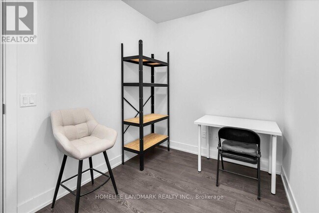 Photo du bâtiment - 2550 Simcoe St N