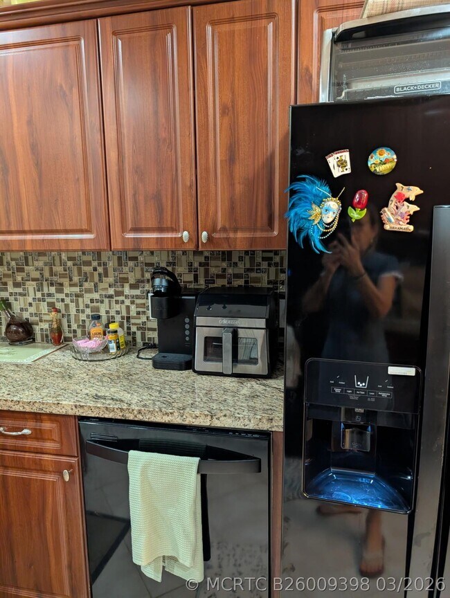 Foto del edificio - 2734 NE 27th Ct