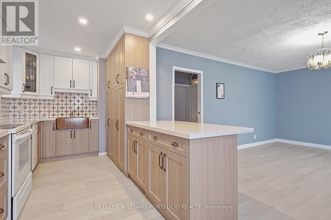 Building Photo - 144 Admiral Rd