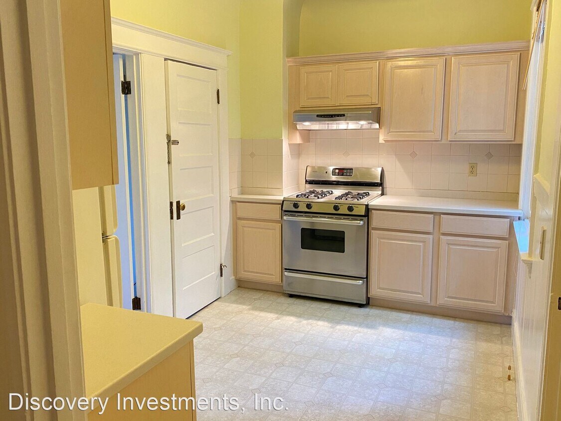 Primary Photo - 3218-3224 Steiner St