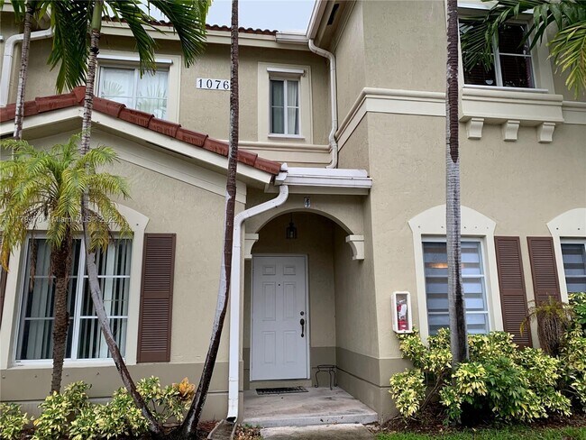 Building Photo - 10763 NW 83rd St