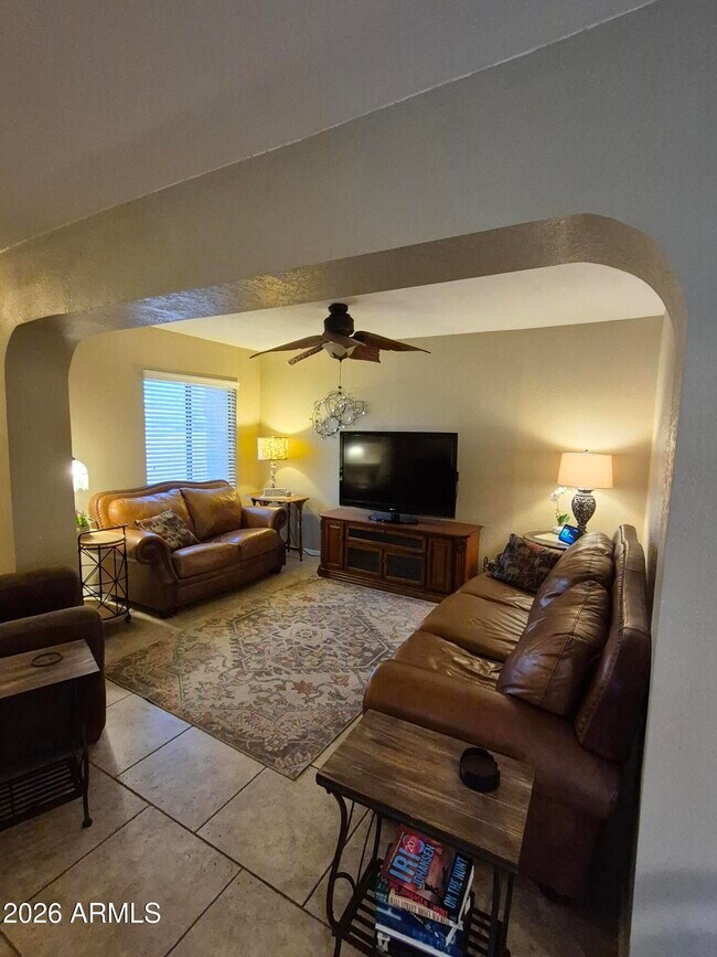 Foto del edificio - 1861 Montana Vista