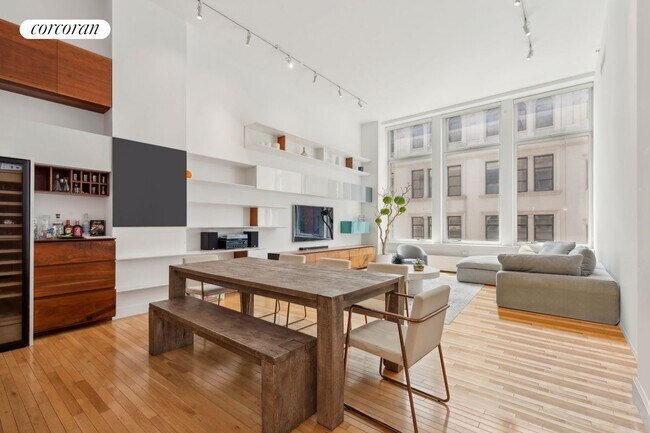 Building Photo - 121 W 19th St
