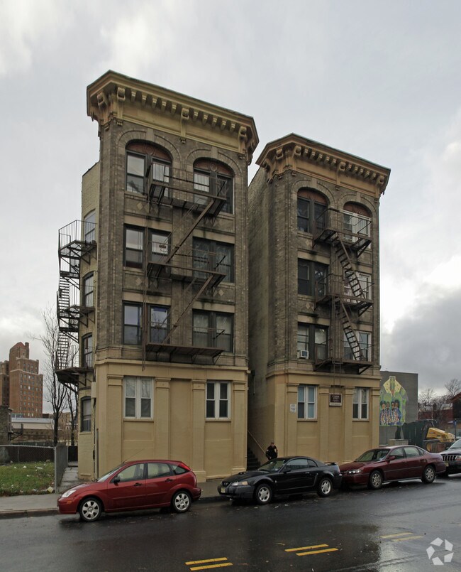 40 W Kinney St Newark, NJ 07102 Rentals Newark, NJ