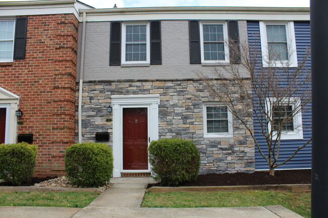 Townhome - Boonsboro Village Apartments