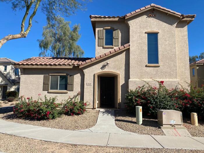 Primary Photo - Community pool, 3 bed 2.5 bath in Rio Paseo