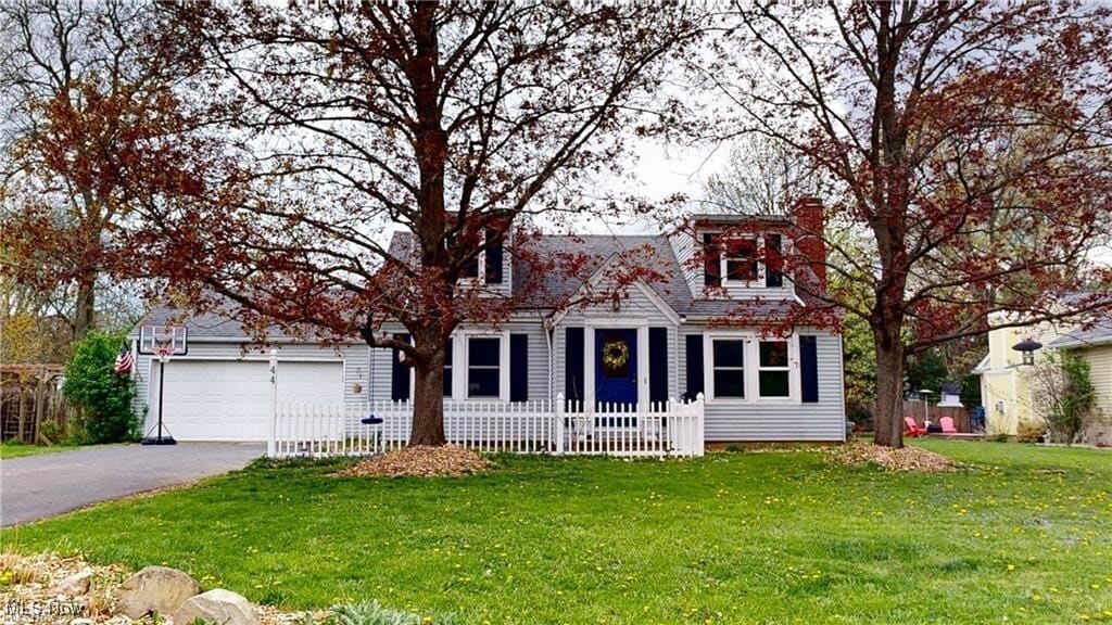 Primary Photo - 44 Colony Dr