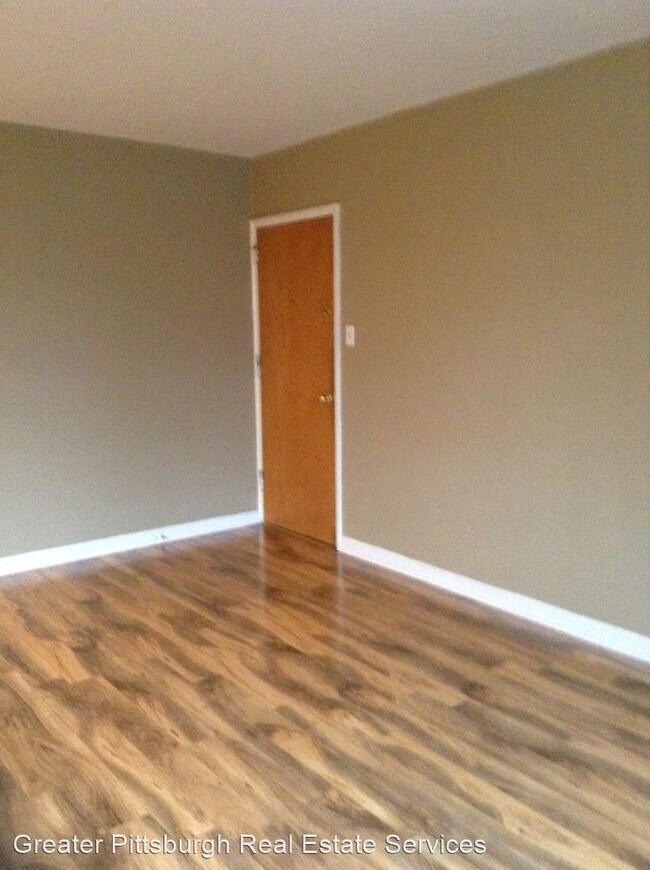 Building Photo - 1 br, 1 bath House - 765 College Ave. Apt 107