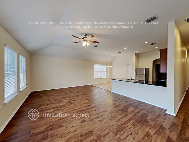 Foto del edificio - 1120 Melrose Dr