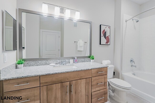 Foto del edificio - 2361 Commerce Park Dr NE