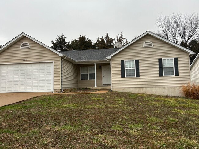 Foto del edificio - 2311 Garden Ln