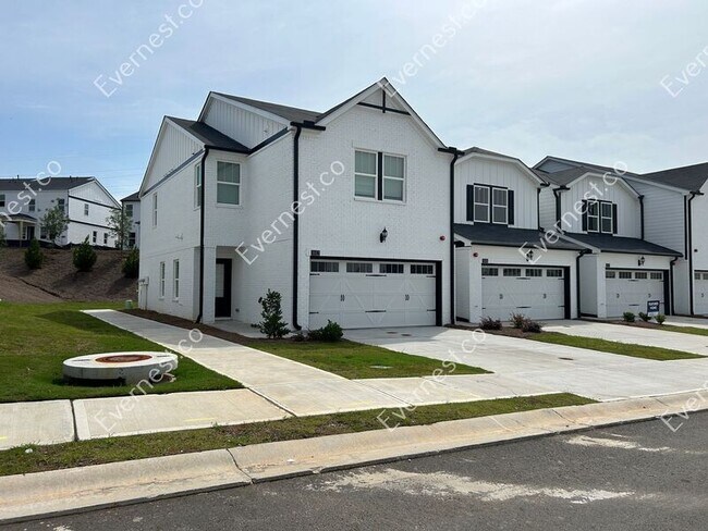 Building Photo - 1612 Flint River Pl SE