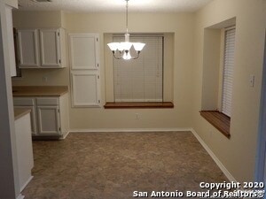 Foto del edificio - 198 High Oak