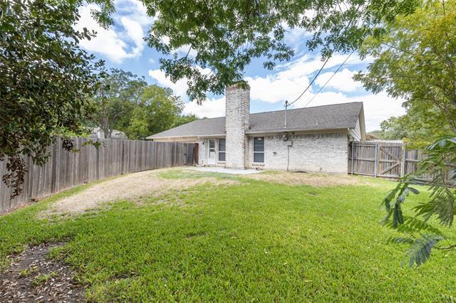 Building Photo - 421 Shady Brook Dr
