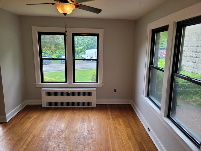 Dining Room - 200 Center Ave