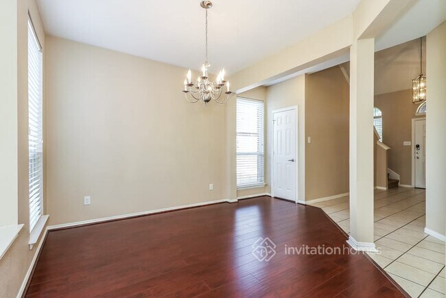 Building Photo - 11801 Bobcat Dr