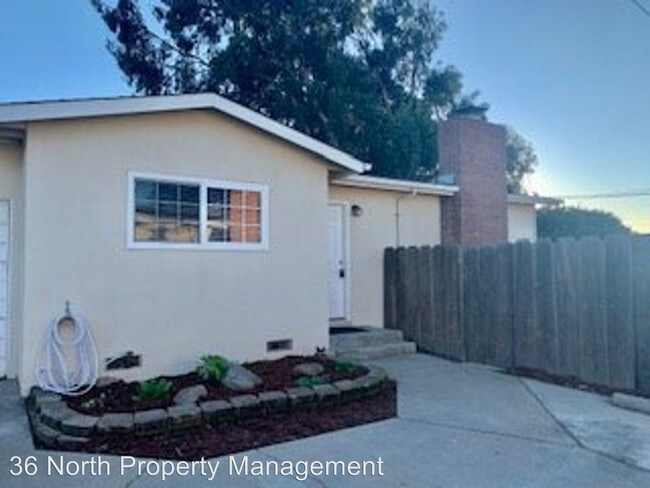 Foto del edificio - 1457-1459 Plumas Ln