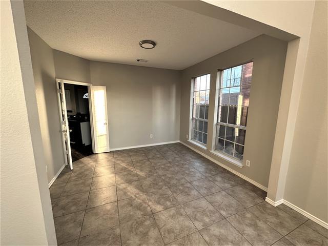 Building Photo - 6904 Club Creek Dr